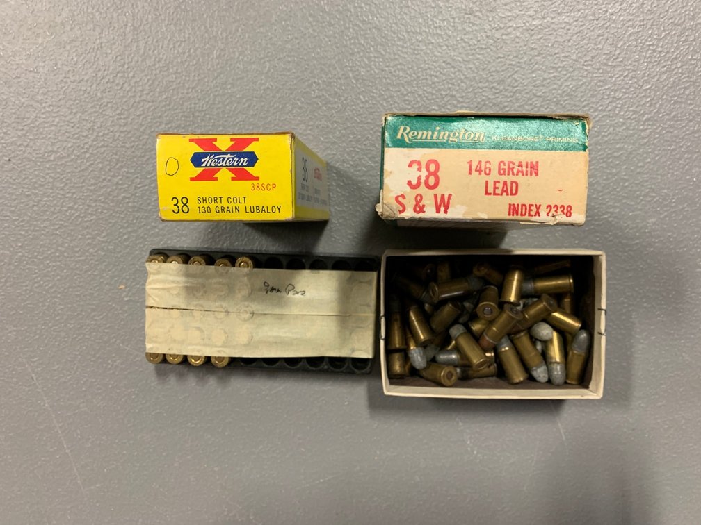 [2296]  Ammo Lot: Mixed Handgun