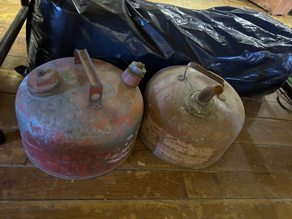 2-Metal Gas Cans