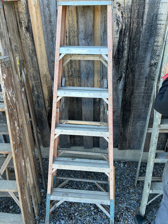 6 Foot Fiberglass Extension Ladder