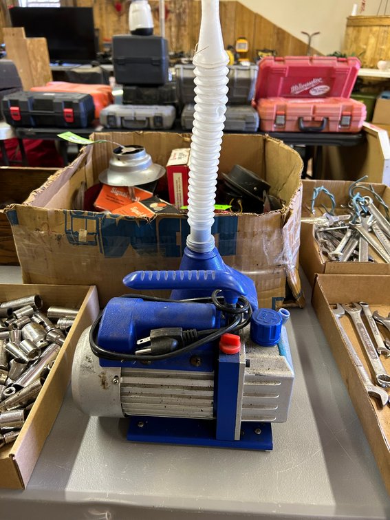 Vacuum pump