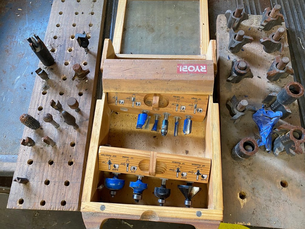 Assortment of Router Bits