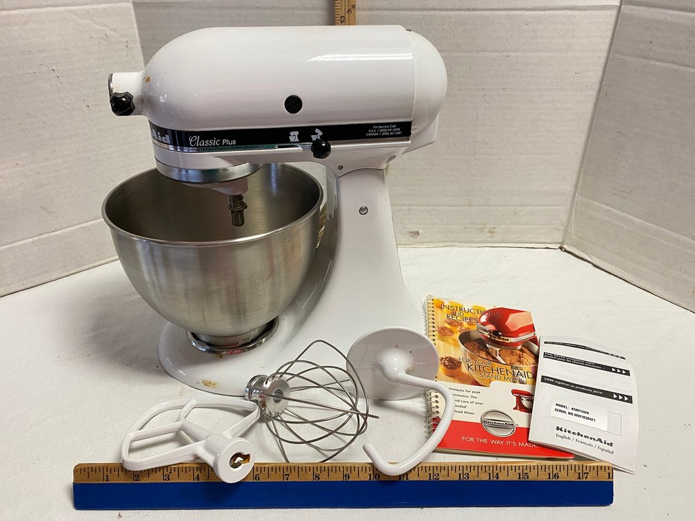 Kitchen Aid Classic Plus Mixer with Attachment