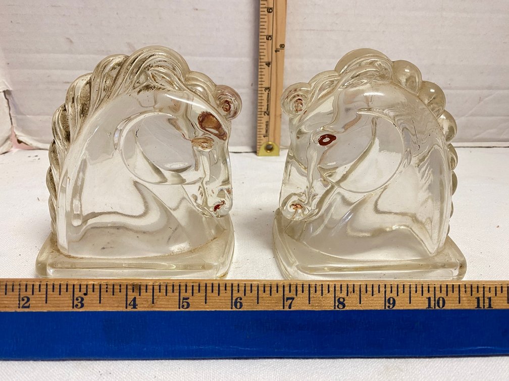 2-Glass Horse heads