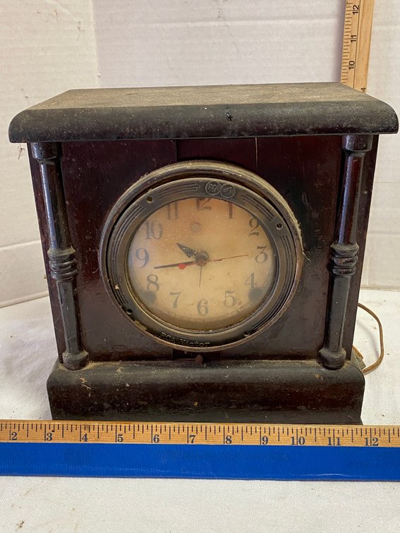 RCA Victor Electric Clock