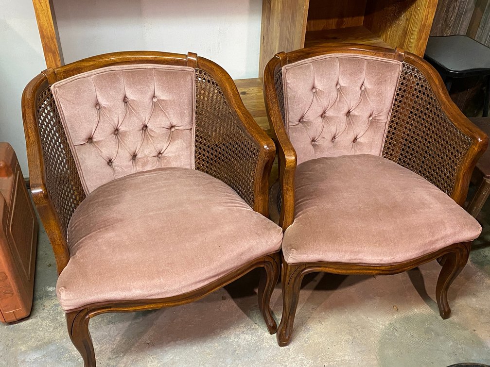 2-Cushion Chairs with Ratan Style Back