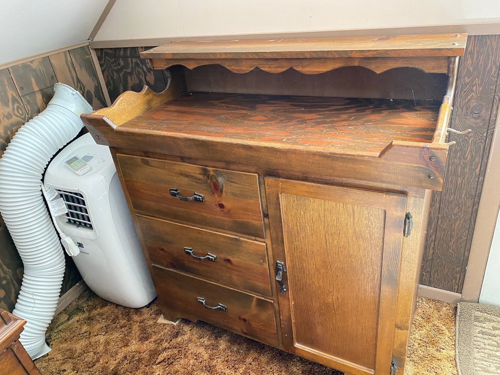 Stand with 3 Drawer and Side Storage