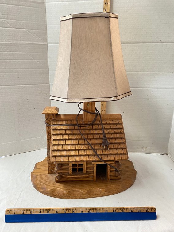 Log Cabin Style lamp