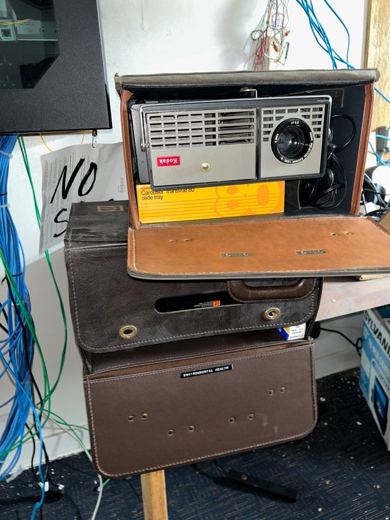 Kodiak Carousel Transvue 140, Individual Slide Projector, Kodiak Carousel Slide Projector