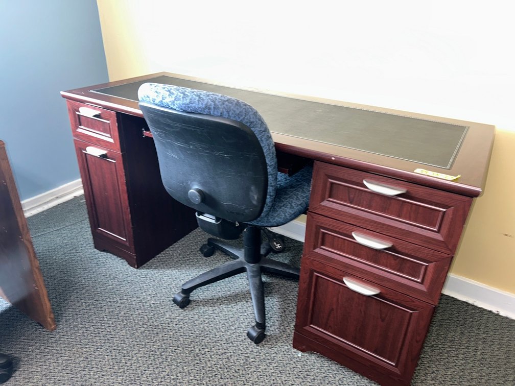 58x 30x23 Desk and Chair