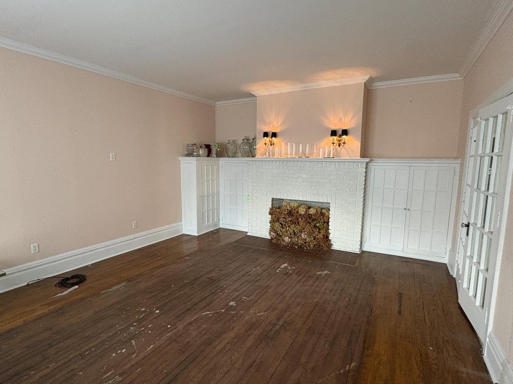 Image for SOLD $80,300 - Historic 6 Bedroom Victorian in Uniontown