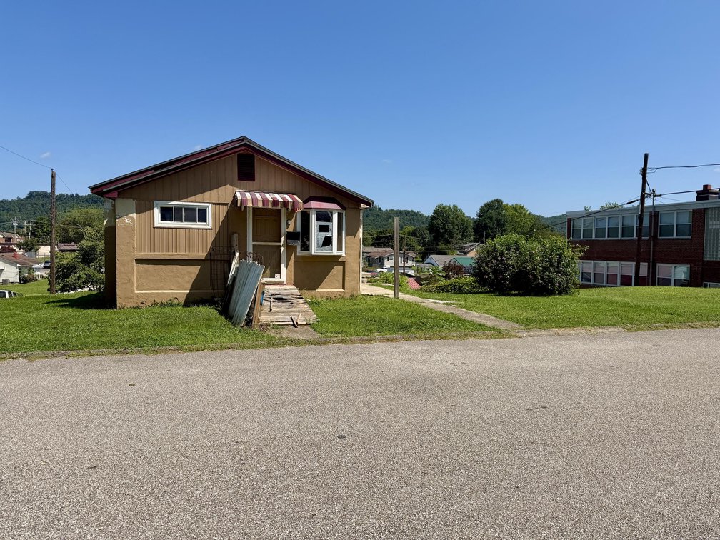 Image for 2 Bedroom Home on Corner Lot in Saint Albans
