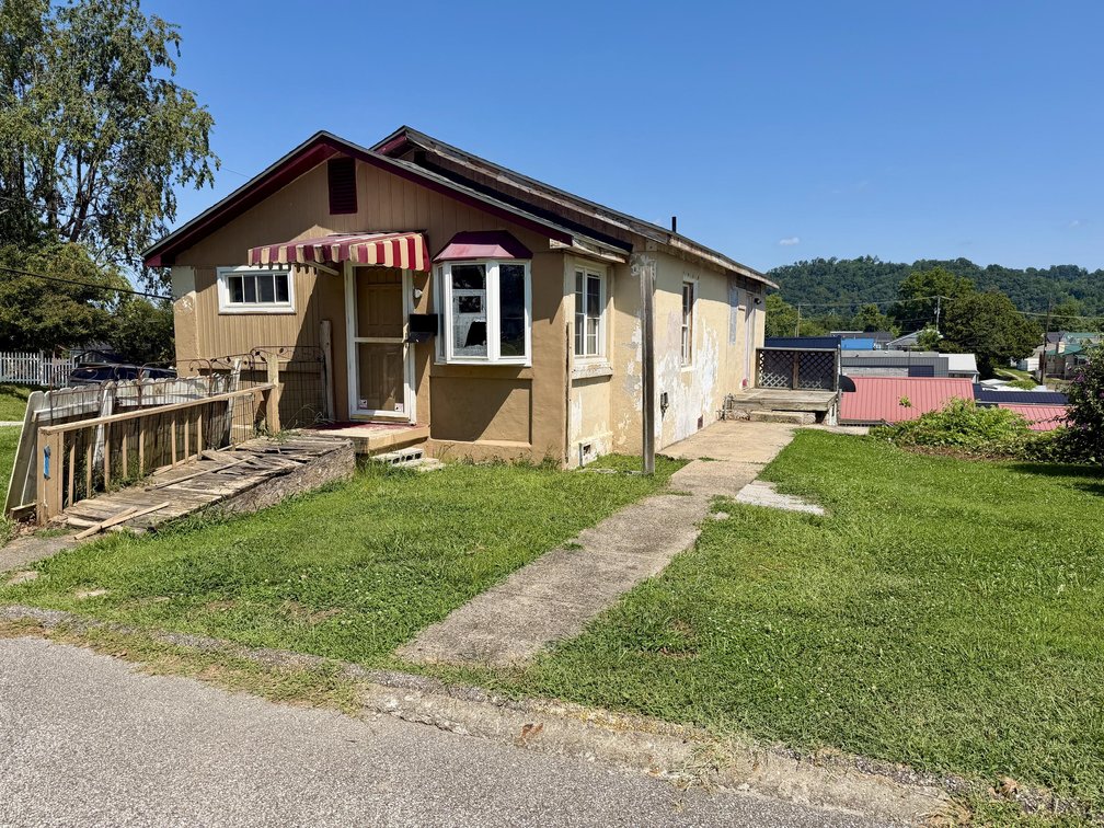 Image for 2 Bedroom Home on Corner Lot in Saint Albans