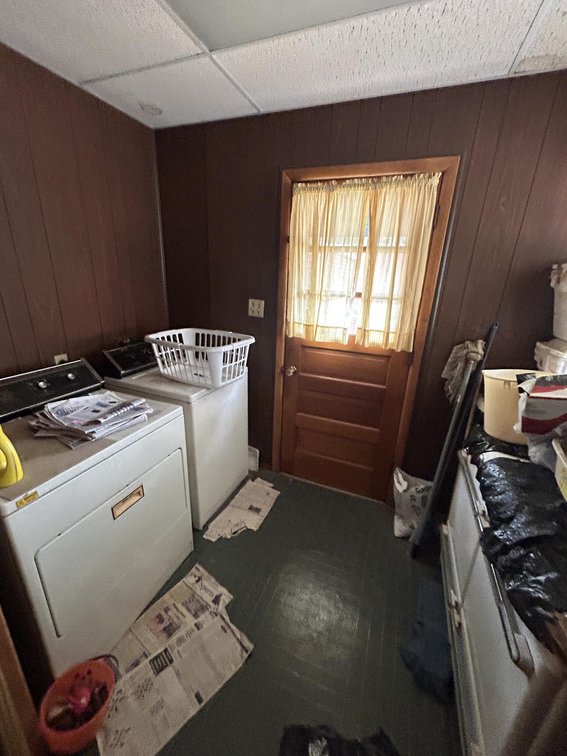 Image for 5-Bedroom Clarksburg Home with Detached Garage Selling to the Highest Bidder