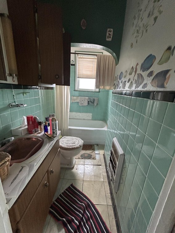 Image for 5-Bedroom Clarksburg Home with Detached Garage Selling to the Highest Bidder