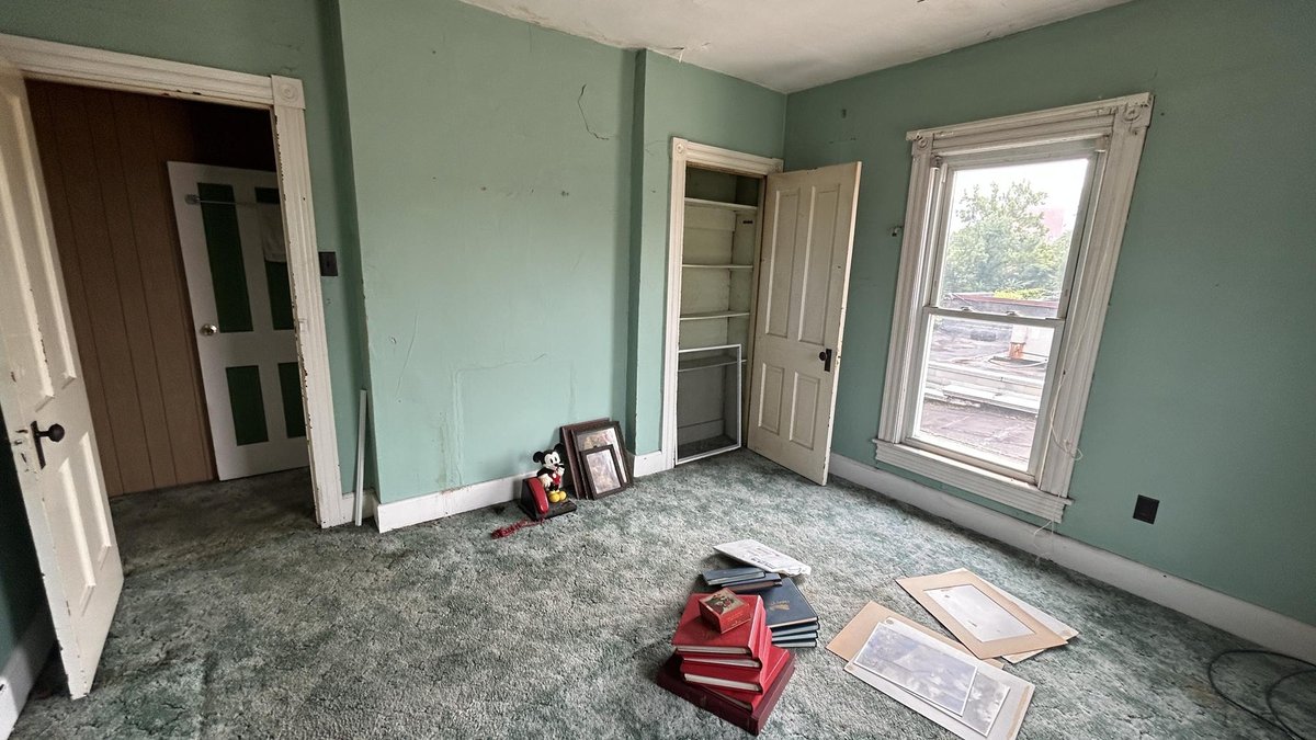Image for 5-Bedroom Clarksburg Home with Detached Garage Selling to the Highest Bidder