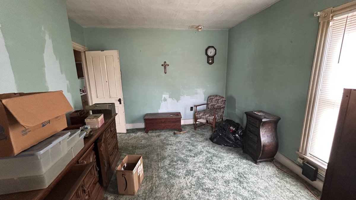 Image for 5-Bedroom Clarksburg Home with Detached Garage Selling to the Highest Bidder