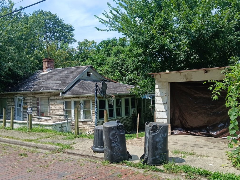 Image for Renovation Opportunity: 2 Bedroom in Huntington