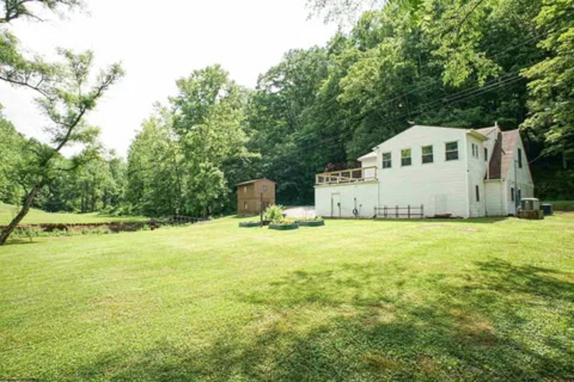 Image for Spacious 3 Bedroom on 41 Acres in Alum Bridge