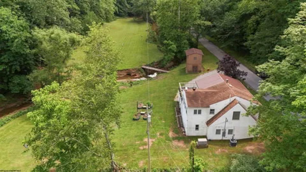 Image for Spacious 3 Bedroom on 41 Acres in Alum Bridge