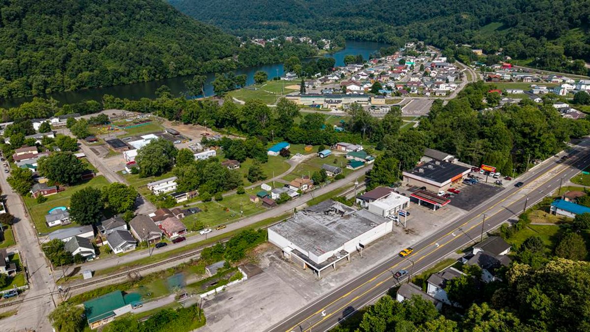 Image for 1.16± Acres on One of Kanawha County's Busiest Corridors Selling to the Highest Bidder