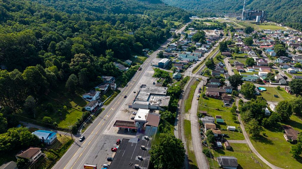 Image for 1.16± Acres on One of Kanawha County's Busiest Corridors Selling to the Highest Bidder