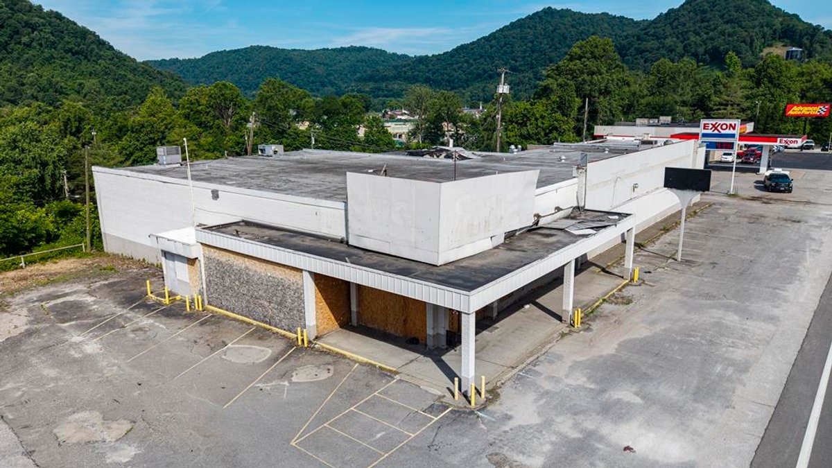 Image for 1.16± Acres on One of Kanawha County's Busiest Corridors Selling to the Highest Bidder