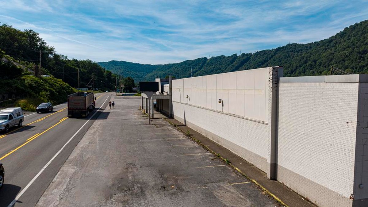 Image for 1.16± Acres on One of Kanawha County's Busiest Corridors Selling to the Highest Bidder