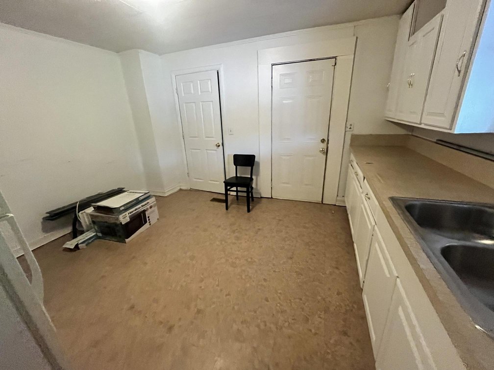 Image for SOLD $112,750 - Income Generating Commercial Building with Apartment in Charleston