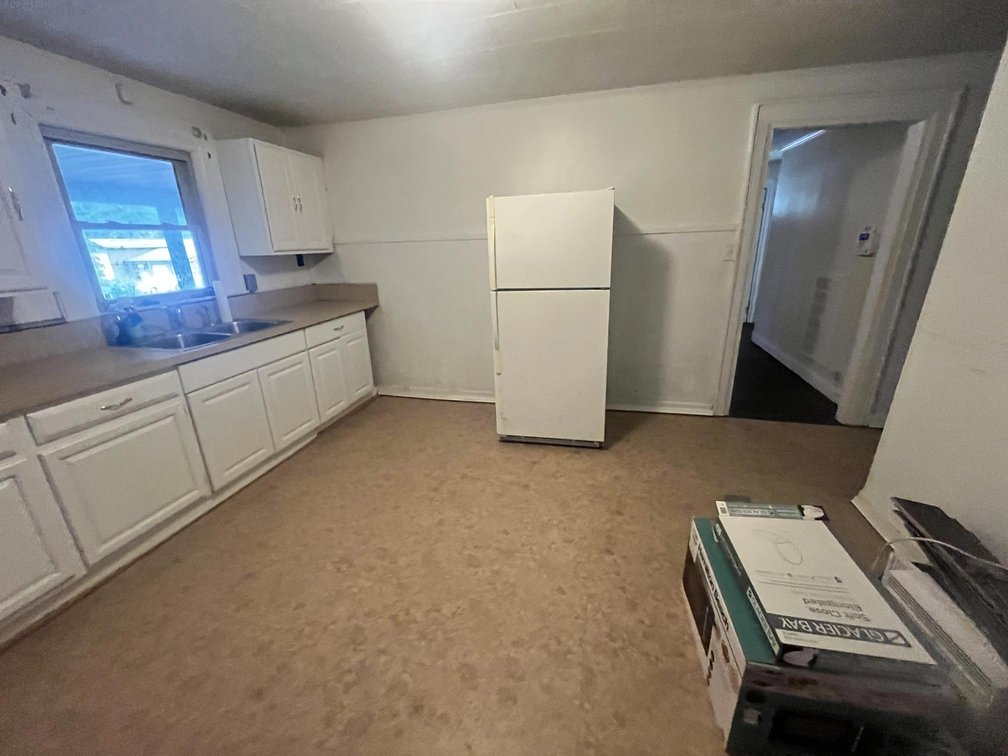 Image for SOLD $112,750 - Income Generating Commercial Building with Apartment in Charleston
