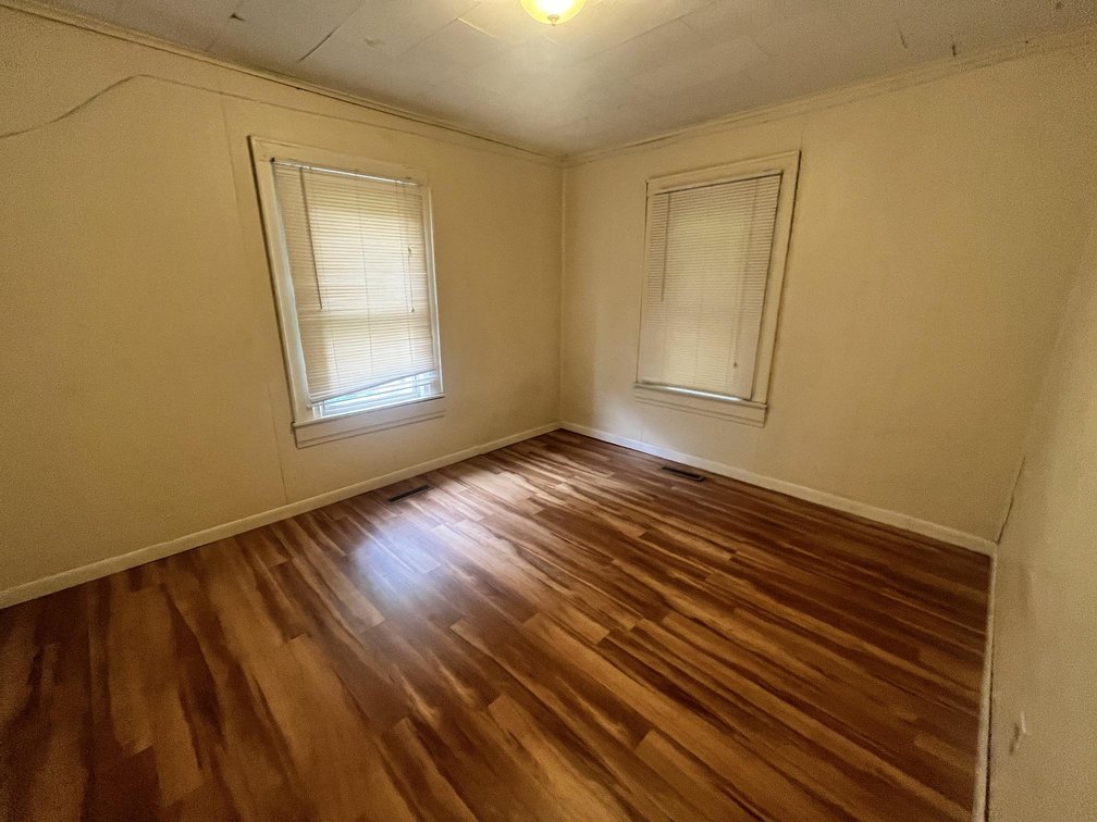 Image for SOLD $112,750 - Income Generating Commercial Building with Apartment in Charleston