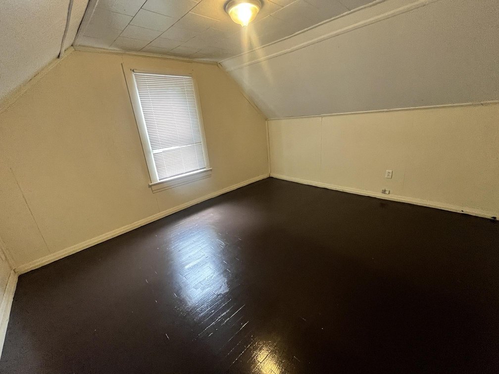 Image for SOLD $112,750 - Income Generating Commercial Building with Apartment in Charleston