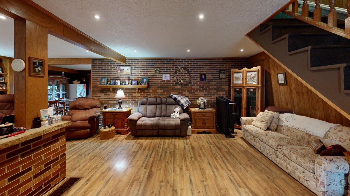 Image for Spacious 4 Bedroom with Garage Apartment in Weston