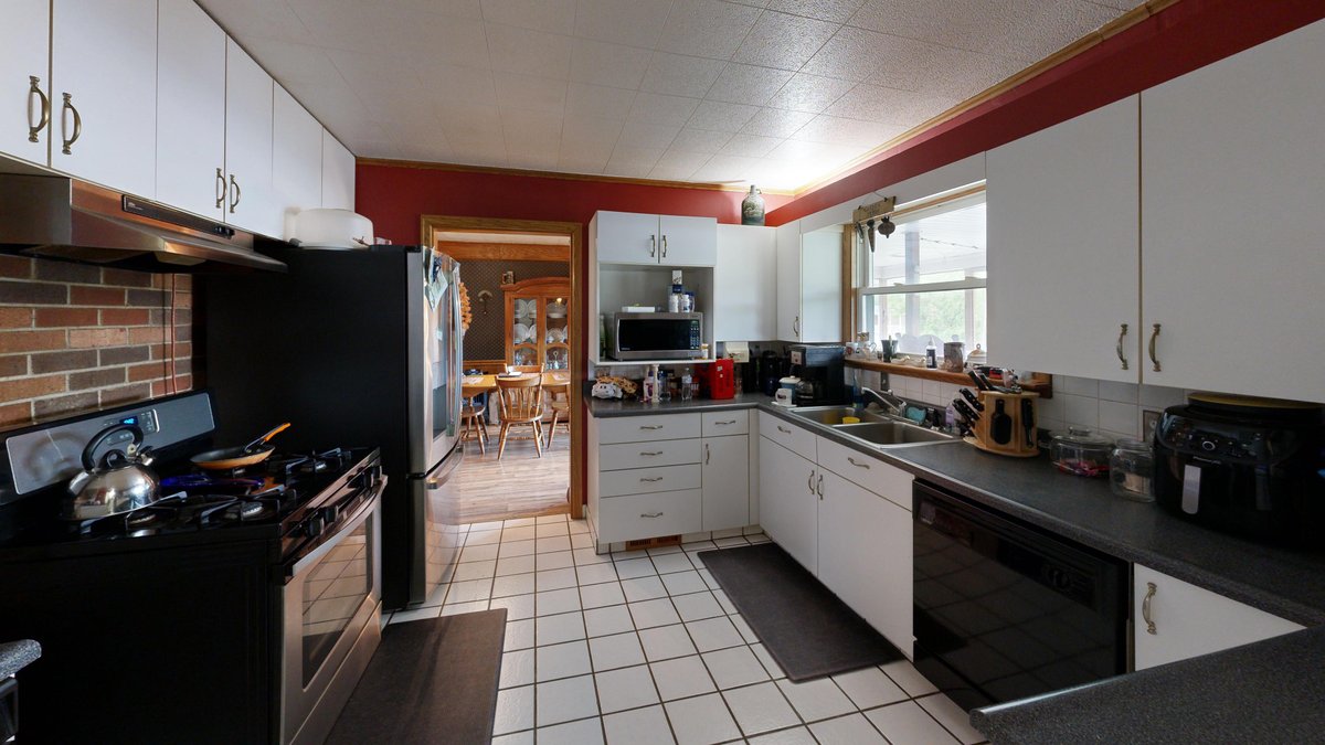 Image for Spacious 4 Bedroom with Garage Apartment in Weston