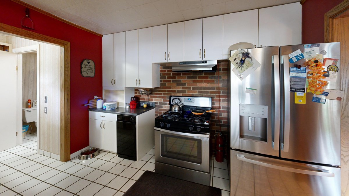 Image for Spacious 4 Bedroom with Garage Apartment in Weston
