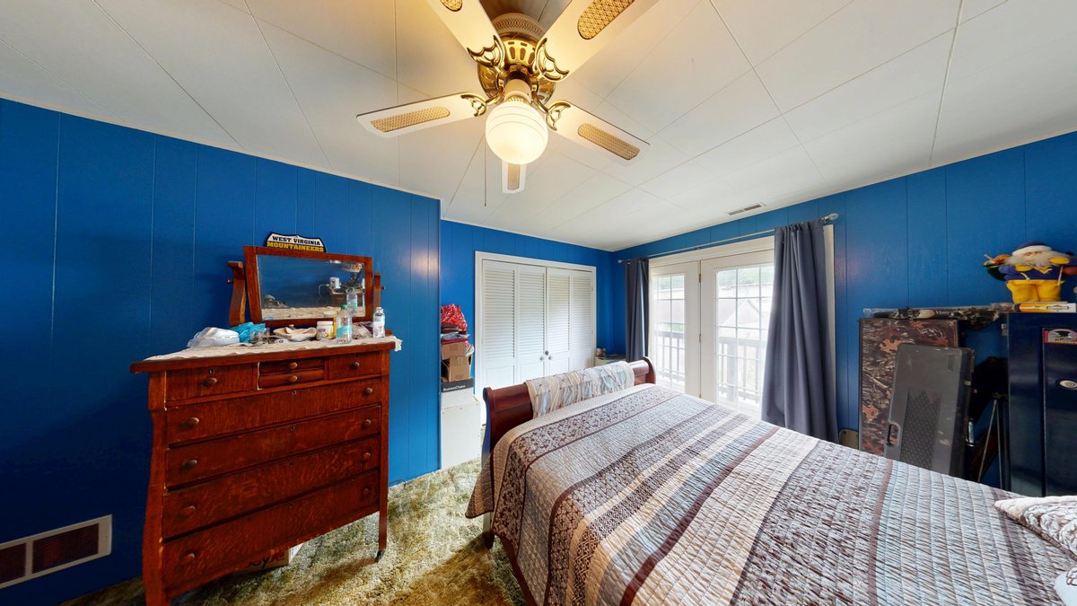 Image for Spacious 4 Bedroom with Garage Apartment in Weston