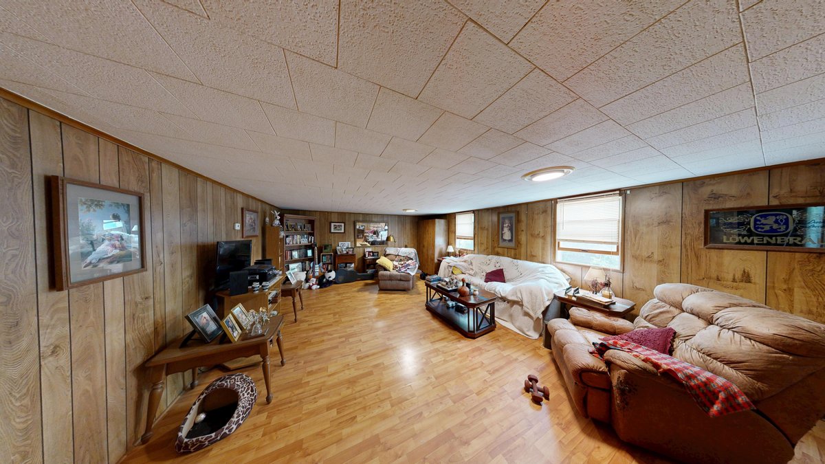 Image for Spacious 4 Bedroom with Garage Apartment in Weston
