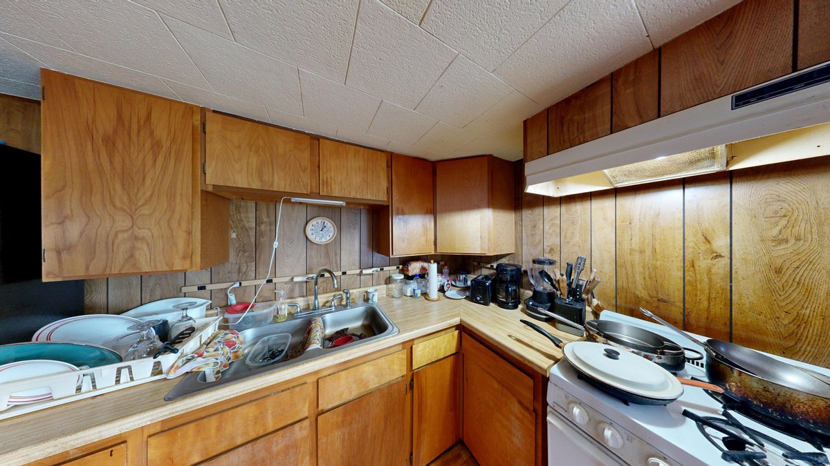 Image for Spacious 4 Bedroom with Garage Apartment in Weston