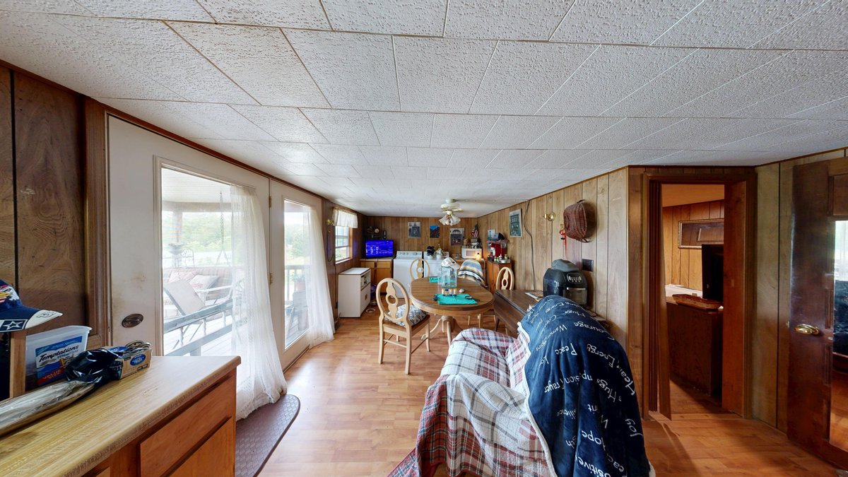 Image for Spacious 4 Bedroom with Garage Apartment in Weston