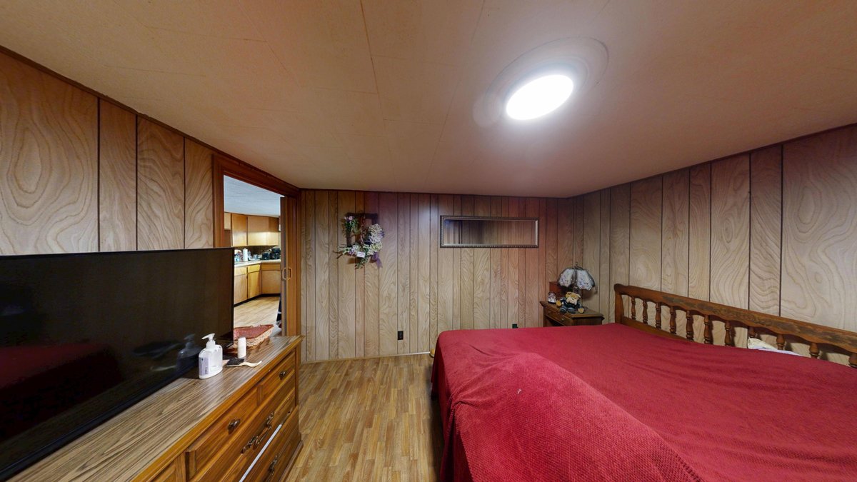 Image for Spacious 4 Bedroom with Garage Apartment in Weston