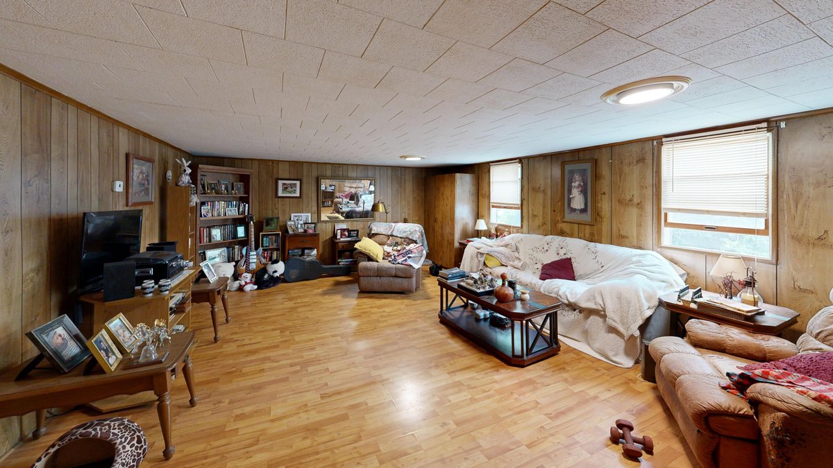 Image for Spacious 4 Bedroom with Garage Apartment in Weston