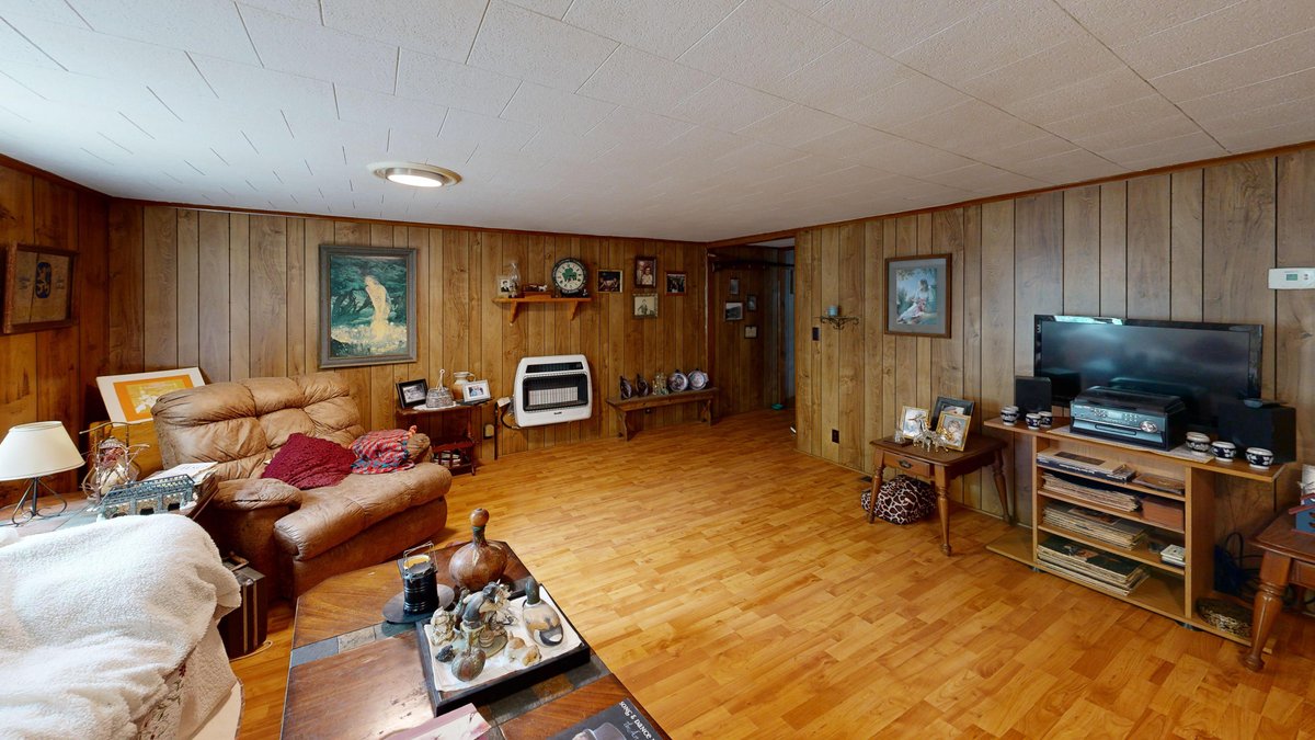 Image for Spacious 4 Bedroom with Garage Apartment in Weston