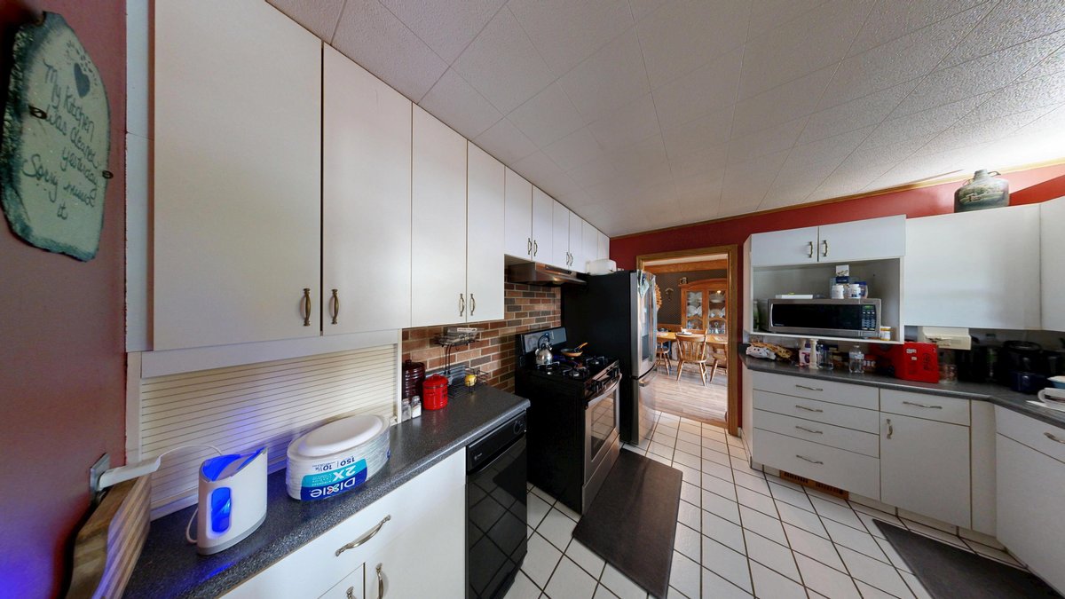 Image for Spacious 4 Bedroom with Garage Apartment in Weston