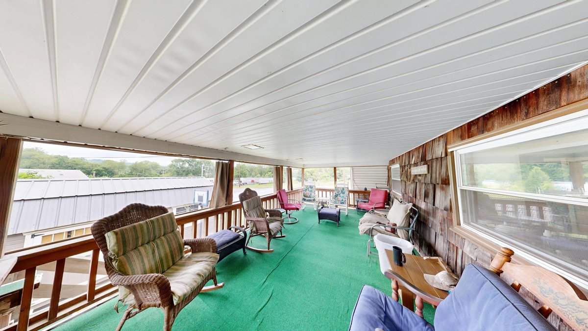 Image for Spacious 4 Bedroom with Garage Apartment in Weston