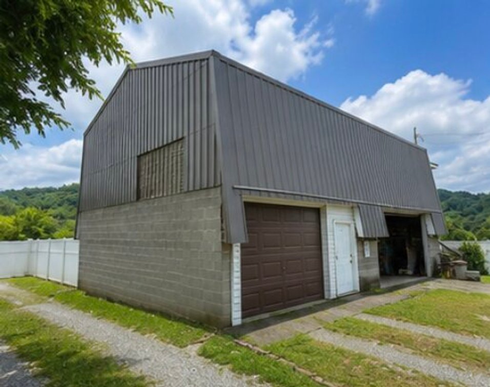 Image for Spacious 4 Bedroom with Garage Apartment in Weston
