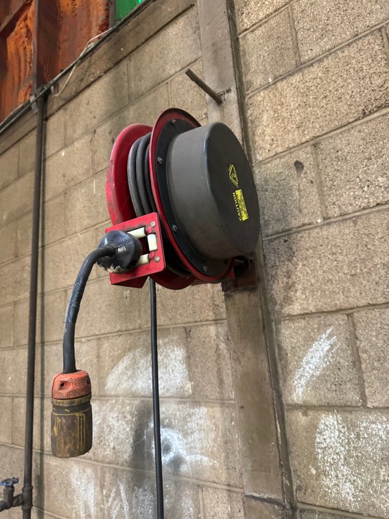 Real craft Retractable Power cord reel