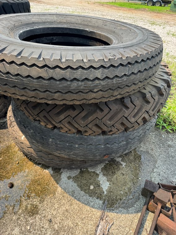 Vintage Style Bais Ply Tires