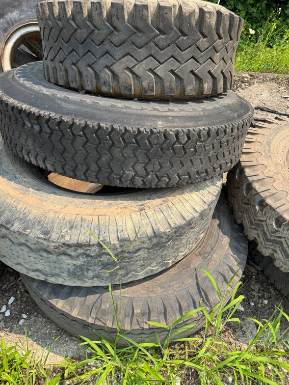 4- Heavy Duty Bais Ply Tires