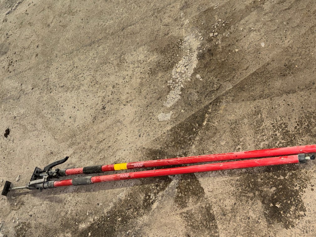 2 Fast Cap 3rd Hand Telescoping support pole