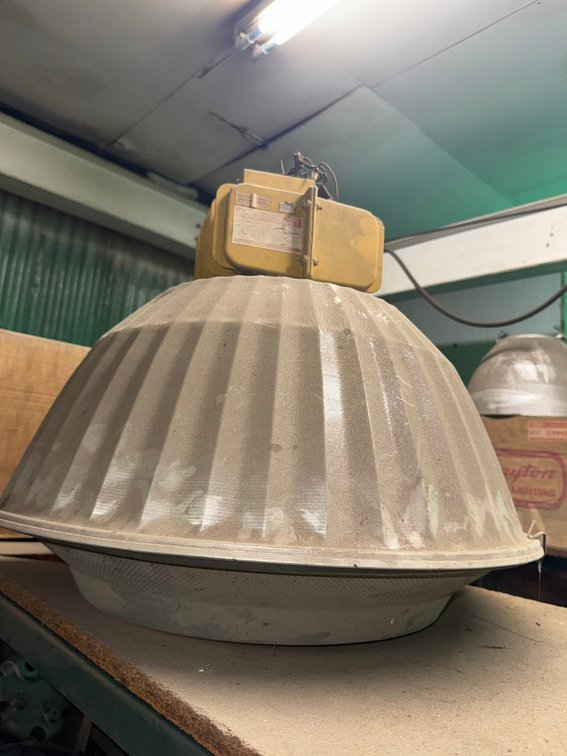 Lithonia Hi-Tek lamp