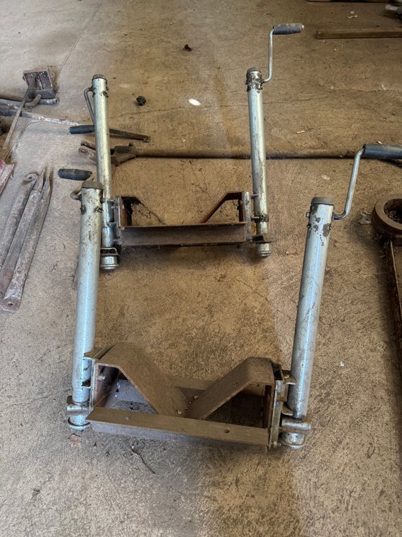 Possibly camper stabilizing jacks